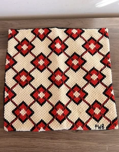 "Funda de almohada vintage con aguja Bargello años 70 roja blanca arcilla 13,5" - Imagen 1 de 9