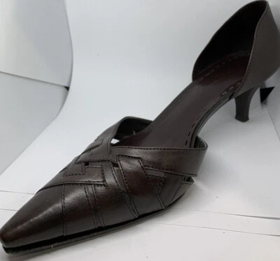 GIANNI BINI WOMENS Brown Leather, Pointy toe Pumps small heels 1.5” Size 7.5M - Image 1 of 4