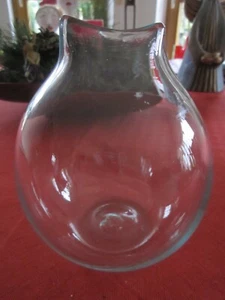 Vaso Artista Firmato Verde Vetro Trasparente Scintillante Interessante Forma - Foto 1 di 4