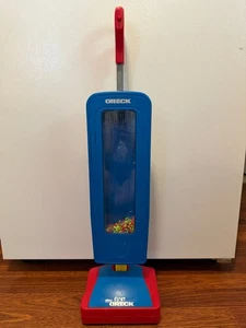 Mein erster Oreck Spielzeug Staubsauger TOYVAC1 getestet funktioniert siehe Video selten - Bild 1 von 12