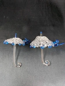 2 blaue + klare Glas Schirm Figuren mit blauen Vögeln Regenschirme Vogelregen Neu - Bild 1 von 4