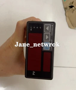 Indicador digital Um330-00 usado 1 pieza por DHL O FEDEX - Imagen 1 de 4