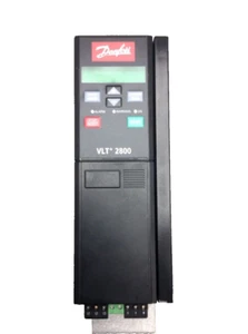 195N1049 - DANFOSS - VLT2822PT4B20STR0DBF00A00C0 Variateur RECONDITIONNÉ - Imagen 1 de 3