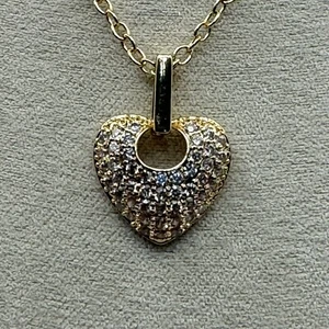 Made with Swarovski® crystals - Heart Necklace (S69) - Picture 1 of 7