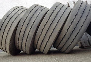 NEUE-RILLE ® GEBRAUCHTREIFEN 235/75R17,5 für Anhänger - Bild 1 von 5