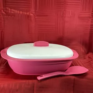 Tupperware Pink Legacy Oval Serving Dish 3183C-2 Casserole 7 1/4 Cups - Picture 1 of 7