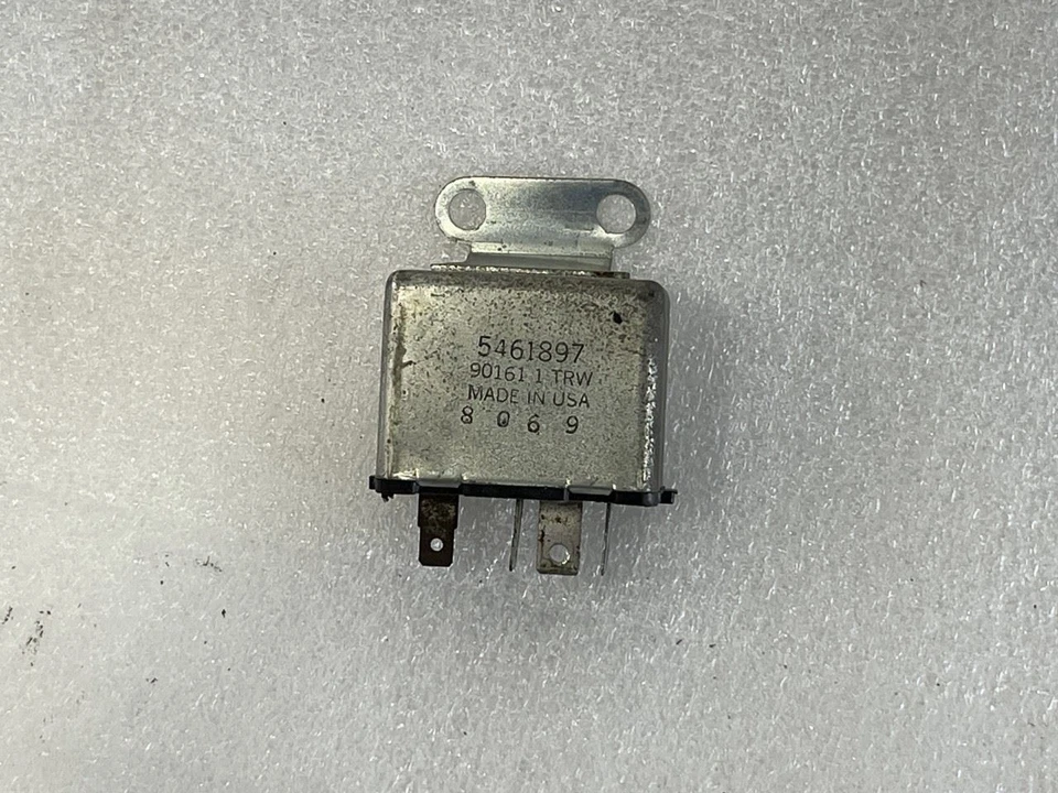 1986 1987 1988 1989 1990 1991 JEEP GRAND WAGONEER REAR HEATED GLASS RELAY - Image 1 of 4