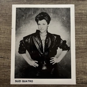 Vintage: SUZI QUATRO 80s/90s Promo Photo (Original Print) - Picture 1 of 3