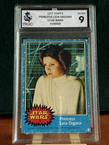 STAR WARS 1977 TOPPS #5 PRINCESS LEIA ORGANA BLUE UK ISSUE GRADED MGC 9 RARE - Picture 1 of 6