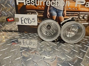 07 Jeep compass Pair Fog Light ECB5BB - Picture 1 of 2