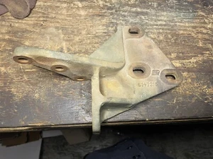 5147315 Detroit Diesel Turbo Mounting Bracket. Pre Owned. - Picture 1 of 3