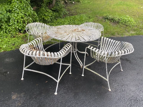 FOUR Woodard Iron Strap Lounge Chairs w/ Sunburst Rd Table Mid Century Modern Cover