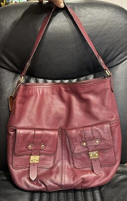Bolso Hobo de Hombro Lauren Ralph Lauren Cuero Borgoña Dorado Bolsillos de Carga 29 Foto 1 de 4