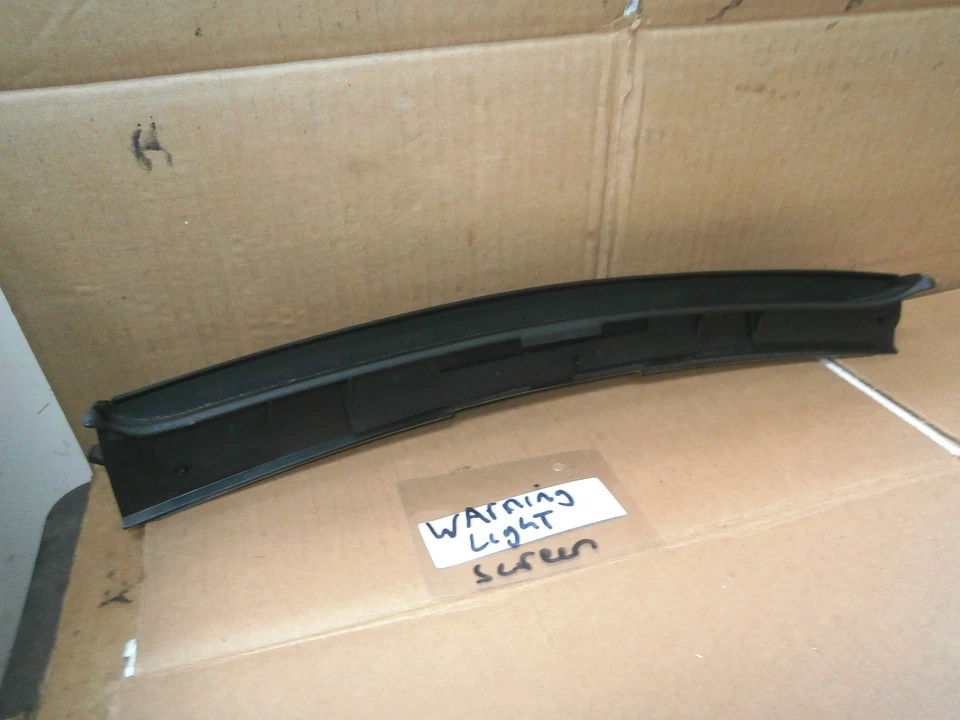 CHRYSLER GRAND VOYAGER 1998 DIGITAL WARNING LIGHT SCREEN 04685652AB - image 1 of 1