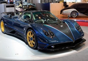 Preorder BBR Pagani Zonda 1:18 Model Car Tricolore 850620121DIE KidBX - Picture 1 of 1