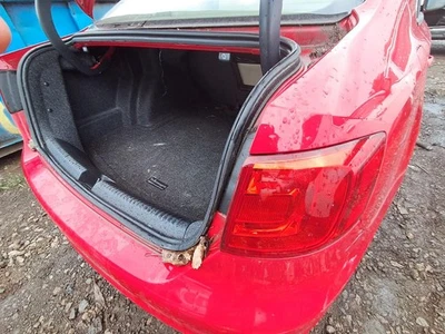 Conjunto de luz trasera derecha usado se adapta a: Volkswagen Jetta Sdn 2014 exc. barrio ciudad Foto 1 de 4