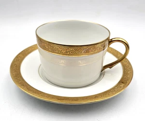 Bernardaud Limoges "Rhapsody" Bone China Golden Band Flat Cup & Saucer, France - Picture 1 of 6