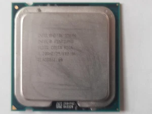 Intel Pentium E5800 Processor Dual Core @3.2GHz LGA 775 - Picture 1 of 4