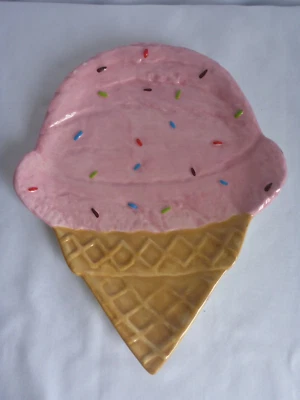 Bandeja de velas de cerámica con cuchara de verano Yankee Candle NUEVA, espolvorear cono de helado rosa Foto 1 de 4