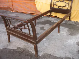 LETTO-DIVANETTO STILE LUIGI XVI MOGANO CON INTAGLI - POCO RESTAURO - 1940 EMILIA - Foto 1 di 1