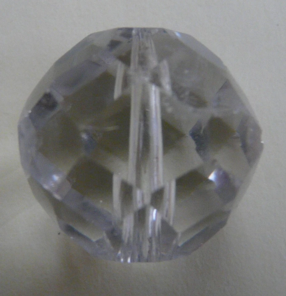 Pampille boule facettée 14×14 mm – Cristal ancien – Lustre XIXe – REF 873 - Photo 1/1