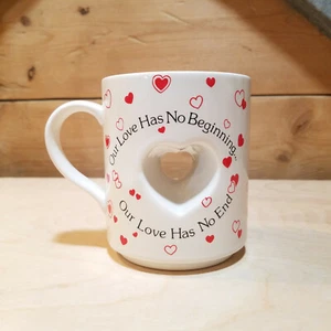 Tasse "Unsere Liebe hat keinen Anfang Unsere Liebe hat kein Ende" mit Herz-Design - Swanky Barn - Bild 1 von 12