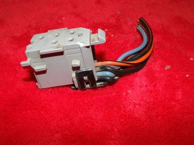 1988-94 Chevy GMC Truck LH Power Door Lock Switch Wire Connector Pigtail Plug - - Изображение 1 из 4