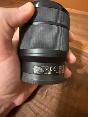 Sony FE 28-70mm f3.5-5.6 OSS Lens SEL2870 #788 - Broken - Please Read - Image 1 of 4