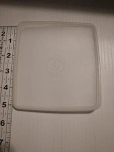 Tupperware Lid 671 - Picture 1 of 2