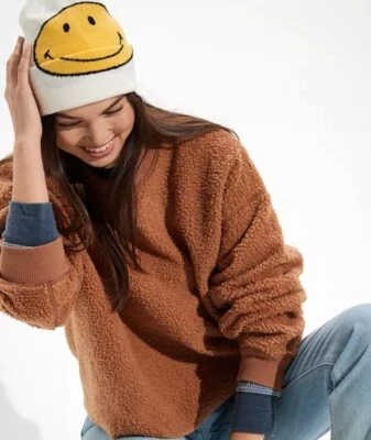 American Eagle AE Sherpa Crew Neck Sweatshirt Large - Image 1 of 4