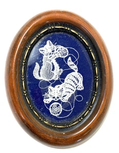 Vintage Framed Bobbin Lace Art 2 Cats playing - Picture 1 of 3