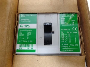 TOTALMENTE NUEVO EN CAJA EATON/CUCHILLER HAMMER TIPO Gi125 GI3030 CON LENGÜETAS DE CARGA - Imagen 1 de 6
