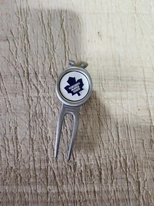 NHL Toronto Maple Leafs Golf Divit herramienta de reparación con marcador de bola usado - Imagen 1 de 4