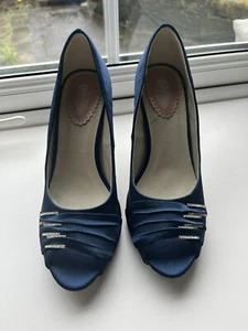 pink by paradox shoes - Picture 1 of 12