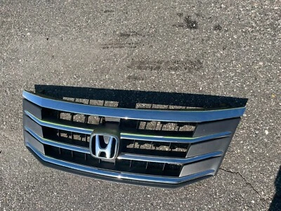 Conjunto de parrilla superior Honda Accord Crosstour 2010-2012 - completo Foto 1 de 4