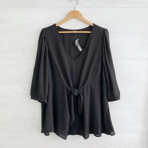 NWT Torrid - Black chiffon tie front 3/4 sleeve peplum V-neck top, 2 2X - Picture 1 of 6