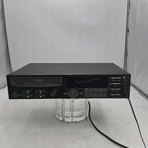 Alesis Masterlink ML-9600 Pro CD Mastering Recorder - Picture 1 of 6