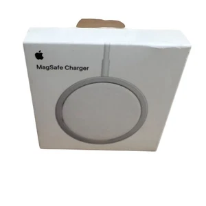Genuine Apple MagSafe iPhone Charger MHXH3AM/A (A2140) - White - NEW SEALED - Photo 1 sur 5