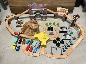 Kidkraft Disney Pixar Cars Radiator Springs Wooden Race Track Set w/ 13 Cars