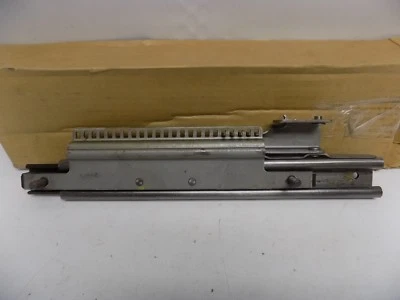 Novo OEM 1999-2010 Ford F-250 Super Duty Seat Track F65Z-1561705-CA - Imagem 1 de 3