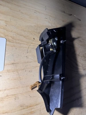 Cubierta de altavoz tweeter lateral derecho pasajero Nissan 350Z 2003-2008 fabricante de equipos originales como nuevo Foto 1 de 4