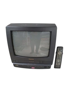 Panasonic PV-M1338 CRT 13" TV VCR Combo VHS Retro Juegos Con Control Remoto Omnivisión - Imagen 1 de 3