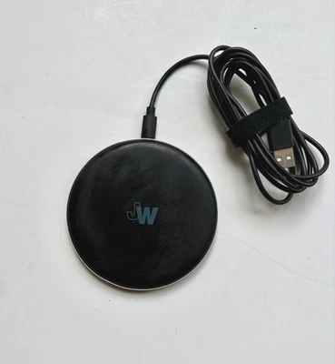 Almohadilla de carga inalámbrica Qi Just Wireless 5W con cable de carga TPU de 6 pies - negra Foto 1 de 2