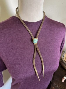 antiker viktorianischer filigraner Messing Coiled Mesh Bolo mit Türkis - Bild 1 von 4