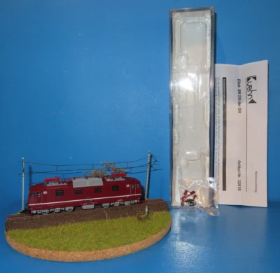 Kuehn TT  32810 Elektro-lok BR 230 011-9  der DR   unbenutzt in OVP #7715 - Bild 1 von 4