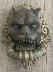 Pan Asian Creations Halloween Türklopfer Spukhaus spricht Batterien - Bild 1 von 3