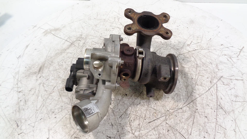 Turbocompresor para Skoda Octavia 5E 1.2 TSI 2016 gasolina CYVB CYV 110HP Foto 1 de 2