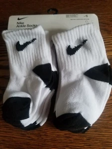 Nike Jungen Kleinkind Socken Knöchel gepolstert sportlich 6 Paar Größe 12-24 Monate - Bild 1 von 4