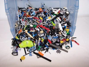 Lego Technic / Bionicle Part & Pieces Mixed lot! 4.5 lbs. - Picture 1 of 1