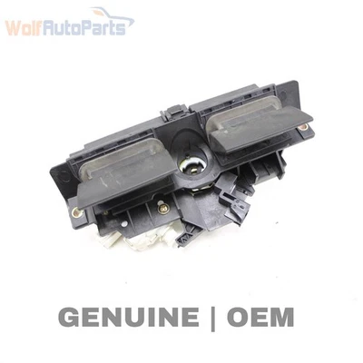 AUDI ALLROAD QUATTRO 2001-2005 - manija de liberación de maletero/portón 8D9827565 Foto 1 de 4